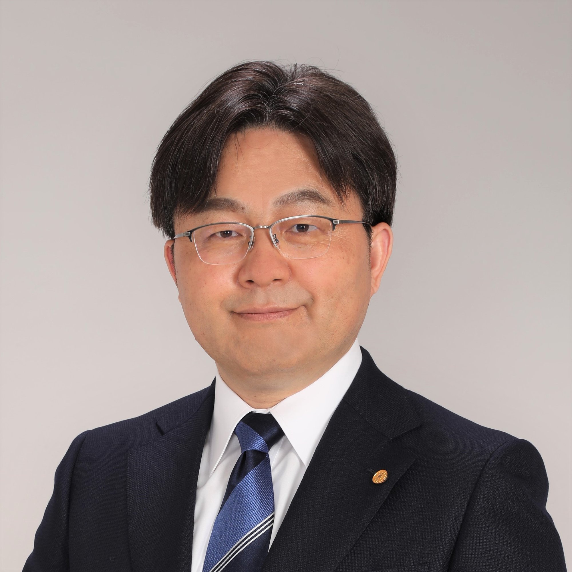 行政書士法人つなぐ 代表社員 横山秀人